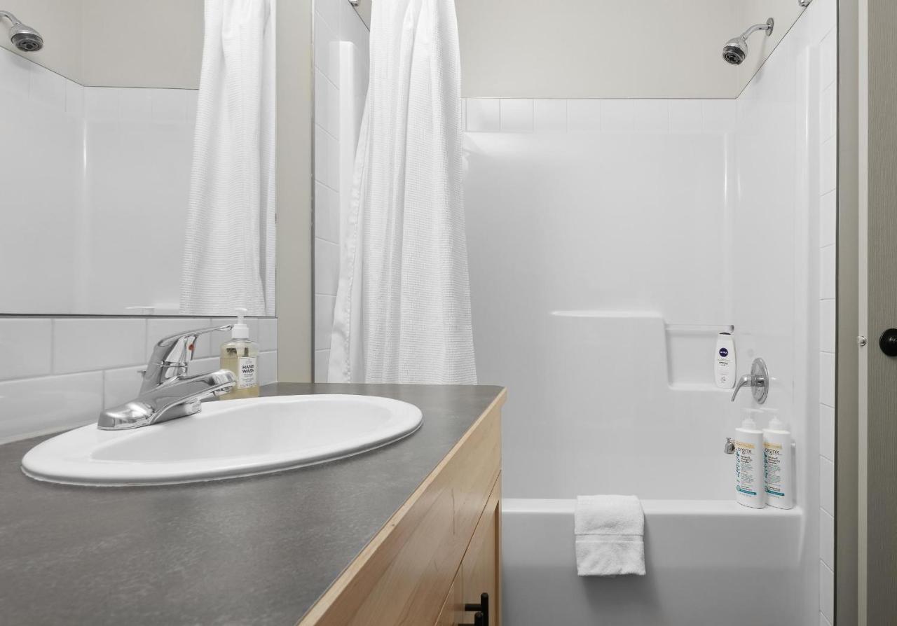 Newly Renovated Grizzly Lodge, Spacious 3Br 2Ba With Open Pool, Hot Tub كانمور المظهر الخارجي الصورة